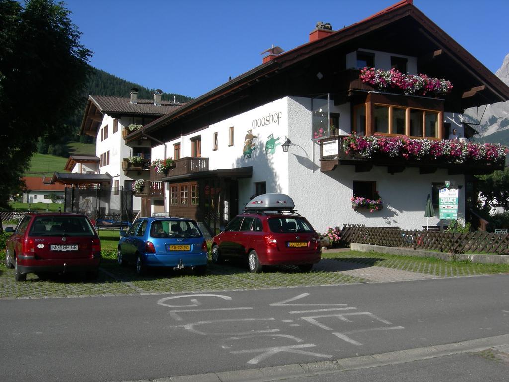 Haus Mooshof Apartamento Lermoos Exterior foto
