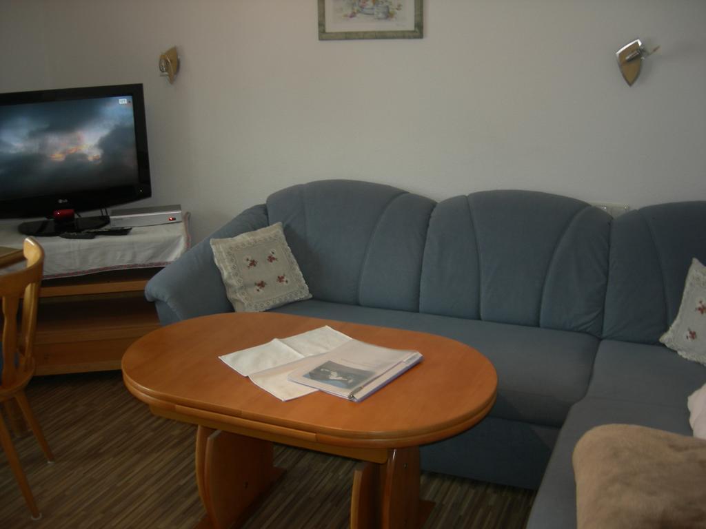 Haus Mooshof Apartamento Lermoos Quarto foto